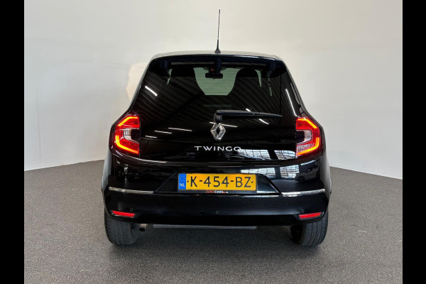 Renault Twingo 1.0 SCe Intens Navigatie Apple Carplay/Android Auto Parkeersensoren achter Cruise Control Climate Control Half leder Lichtmetalen velgen