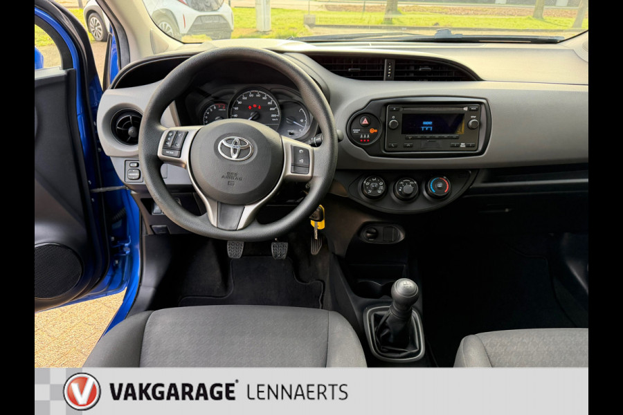 Toyota Yaris 1.0 VVT-i Design Rijklaarprijs / 12 mnd Bovag garantie