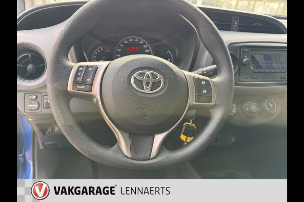 Toyota Yaris 1.0 VVT-i Design Rijklaarprijs / 12 mnd Bovag garantie