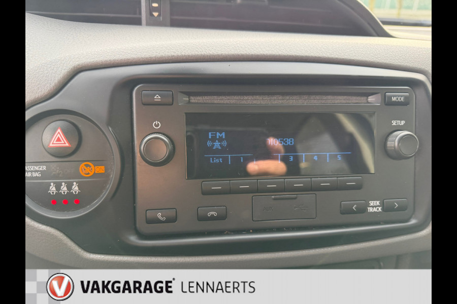 Toyota Yaris 1.0 VVT-i Design Rijklaarprijs / 12 mnd Bovag garantie
