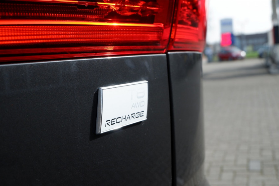 Volvo XC60 2.0 T8 Plus Dark / INCL. 12 mnd BOVAG / Full Option / Luchtverin