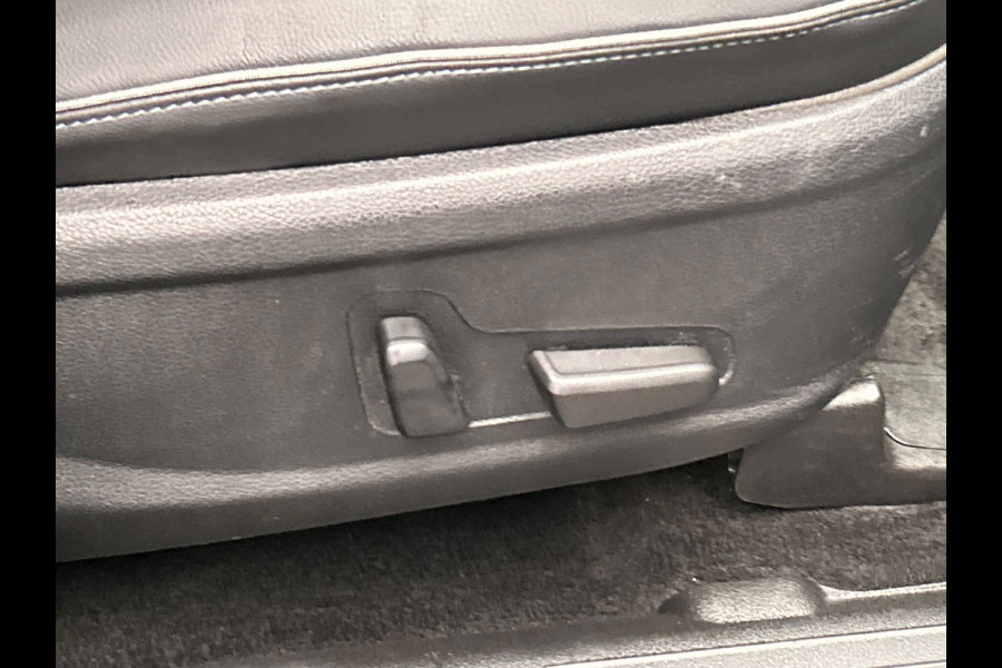 Hyundai Santa Fe 1.6 T-GDI PHEV 7 Persoons Carplay Adaptive-cruise Leder Camera Krell audio