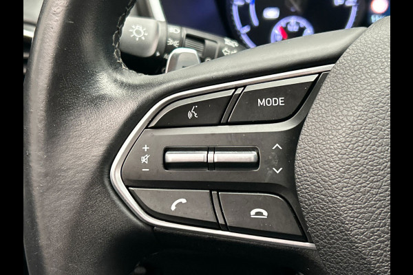 Hyundai Santa Fe 1.6 T-GDI PHEV 7 Persoons Carplay Adaptive-cruise Leder Camera Krell audio