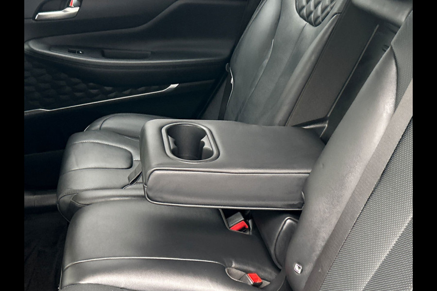 Hyundai Santa Fe 1.6 T-GDI PHEV 7 Persoons Carplay Adaptive-cruise Leder Camera Krell audio