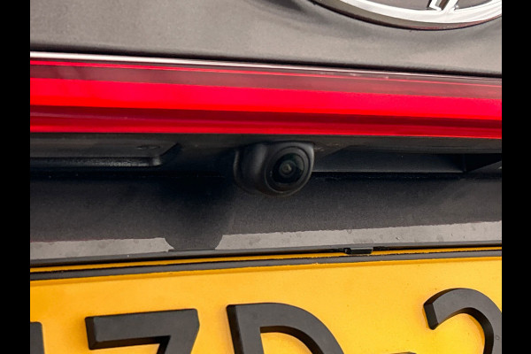 Hyundai Santa Fe 1.6 T-GDI PHEV 7 Persoons Carplay Adaptive-cruise Leder Camera Krell audio