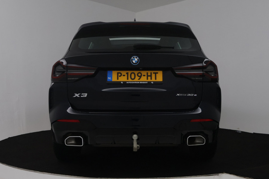 BMW X3 XDrive30e Business Edition Plus M-Sport ( SOH 92%, PANORAMADAK, TREKHAAK, SFEERVERLICHTING, DEALER ONDERHOUDEN)