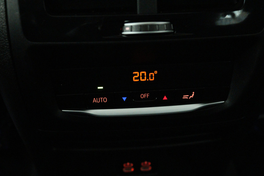 BMW X3 XDrive30e Business Edition Plus M-Sport ( SOH 92%, PANORAMADAK, TREKHAAK, SFEERVERLICHTING, DEALER ONDERHOUDEN)