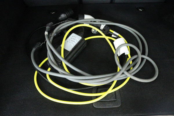 BMW X3 XDrive30e Business Edition Plus M-Sport ( SOH 92%, PANORAMADAK, TREKHAAK, SFEERVERLICHTING, DEALER ONDERHOUDEN)