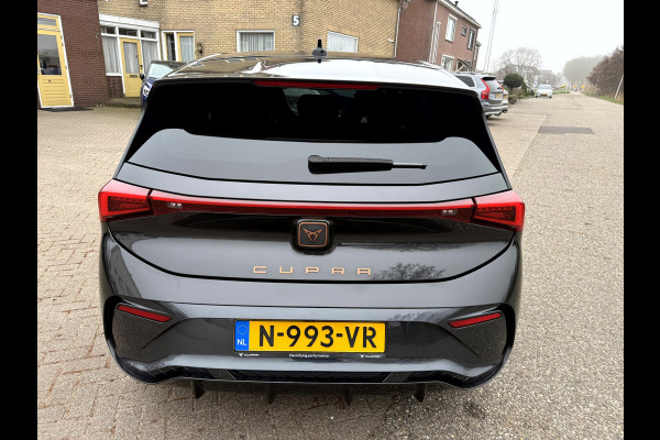 CUPRA Born Adrenaline One 62 kWh SOH 92.9%, Camera, 19''Lmv, Carplay/Android