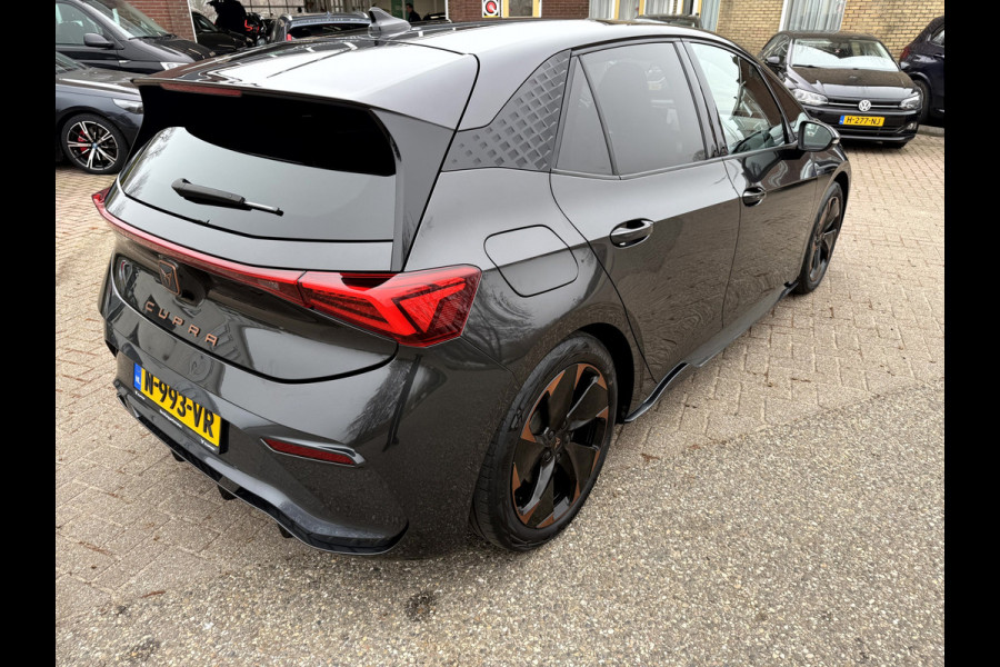 CUPRA Born Adrenaline One 62 kWh SOH 92.9%, Camera, 19''Lmv, Carplay/Android