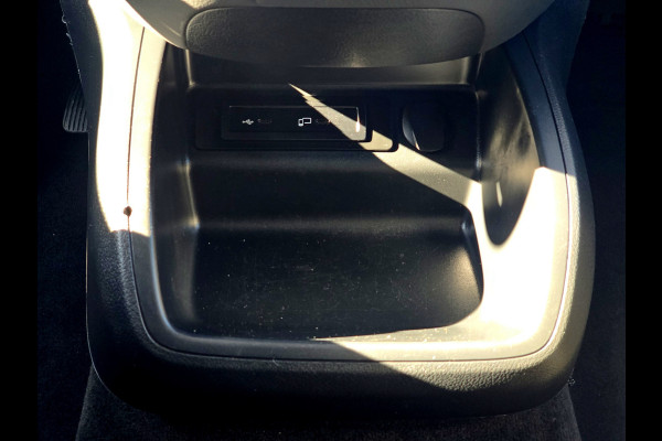 Mercedes-Benz V-Klasse 250d Extra Lang DC Avantgarde Edition - 190 Pk - Euro 6 - AUTOMAAT - ParkeerCamera