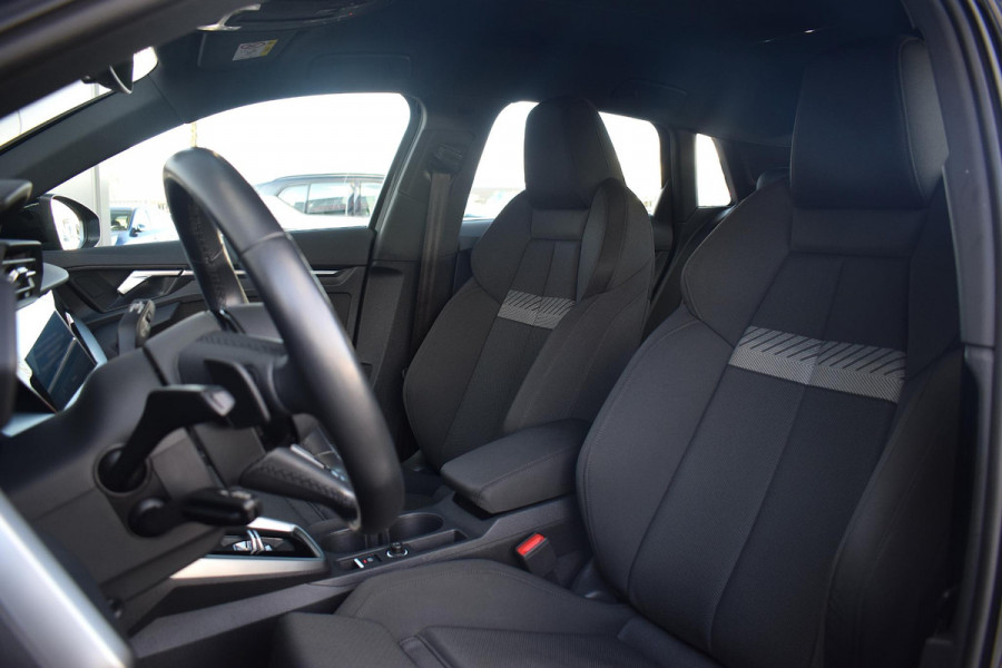Audi A3 Sportback 40 TFSI e Business edition | Apple CarPlay | LED | Sportstoelen | Climate