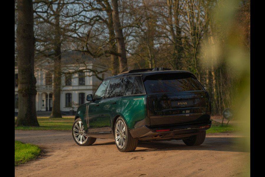 Land Rover Range Rover 3.0 D350 Autobiography MHEV | British Racing Green | Massage | Meridian Signature | Elektr. trekhaak | Stoelventilatie