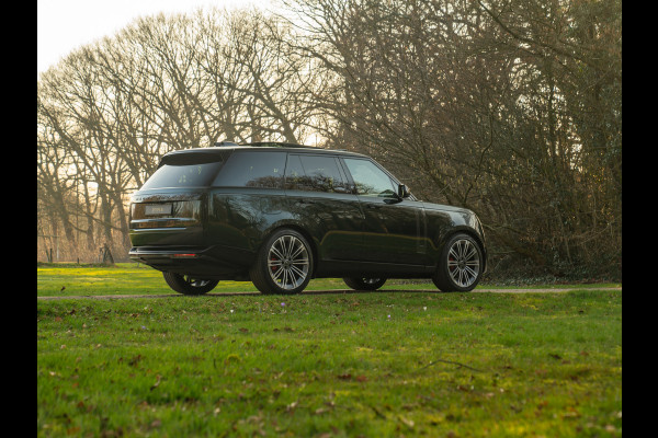 Land Rover Range Rover 3.0 D350 Autobiography MHEV | British Racing Green | Massage | Meridian Signature | Elektr. trekhaak | Stoelventilatie