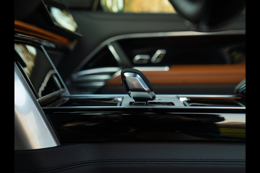 Land Rover Range Rover 3.0 D350 Autobiography MHEV | British Racing Green | Massage | Meridian Signature | Elektr. trekhaak | Stoelventilatie