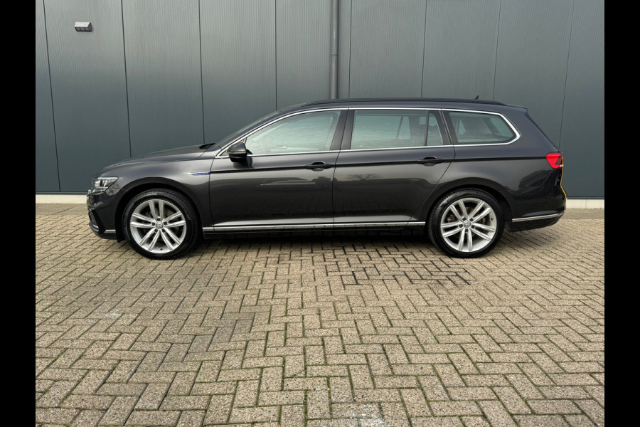 Volkswagen Passat Variant 1.4 TSI PHEV * Camera * Stoelverwarming * Lane-assistent *
