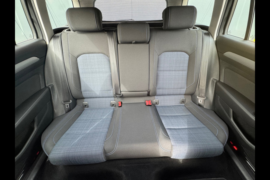 Volkswagen Passat Variant 1.4 TSI PHEV * Camera * Stoelverwarming * Lane-assistent *