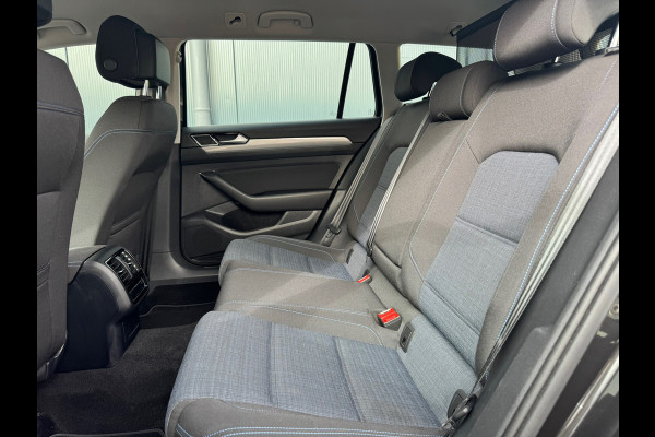 Volkswagen Passat Variant 1.4 TSI PHEV * Camera * Stoelverwarming * Lane-assistent *