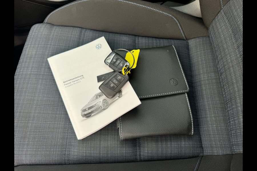 Volkswagen Passat Variant 1.4 TSI PHEV * Camera * Stoelverwarming * Lane-assistent *