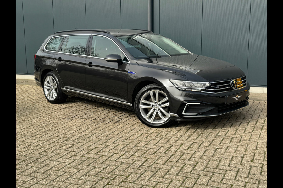 Volkswagen Passat Variant 1.4 TSI PHEV * Camera * Stoelverwarming * Lane-assistent *