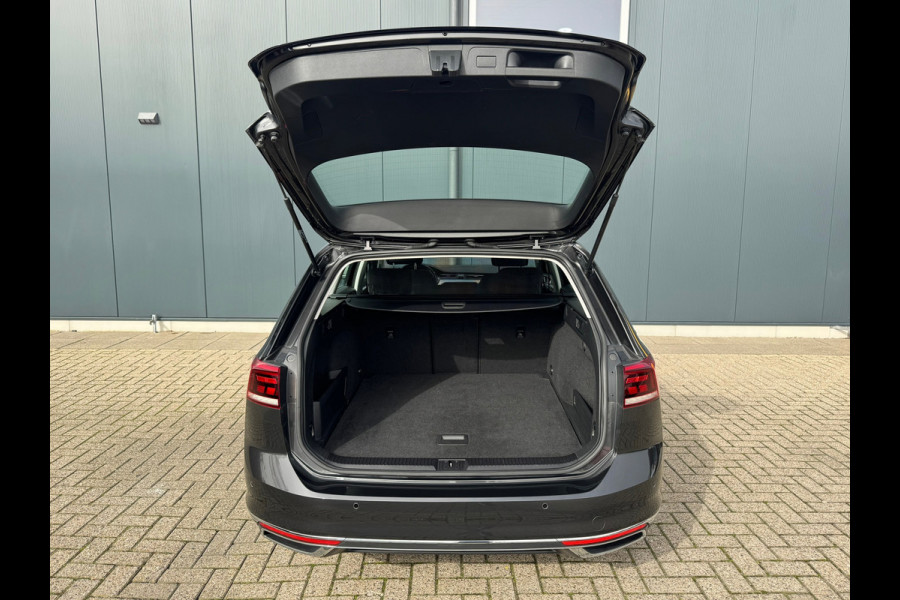 Volkswagen Passat Variant 1.4 TSI PHEV * Camera * Stoelverwarming * Lane-assistent *