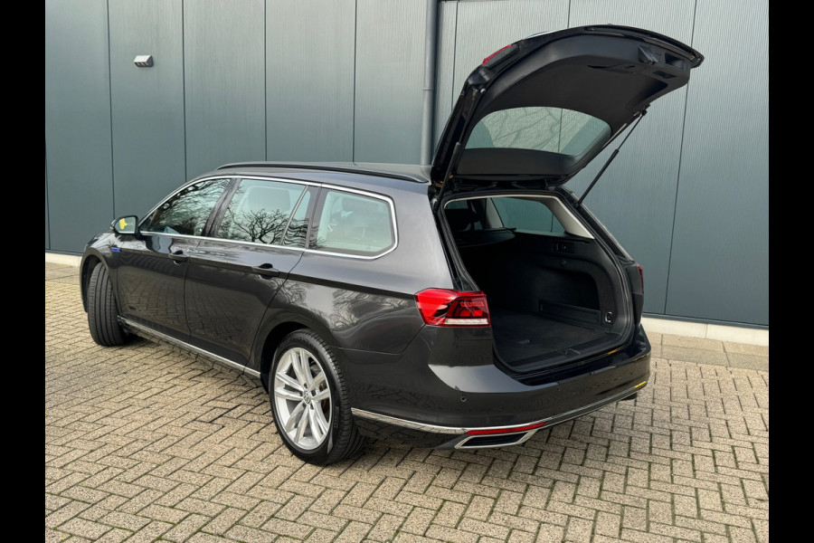 Volkswagen Passat Variant 1.4 TSI PHEV * Camera * Stoelverwarming * Lane-assistent *