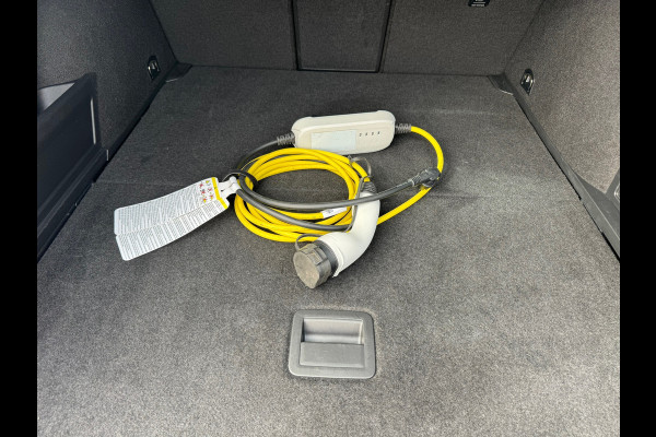 Volkswagen Passat Variant 1.4 TSI PHEV * Camera * Stoelverwarming * Lane-assistent *