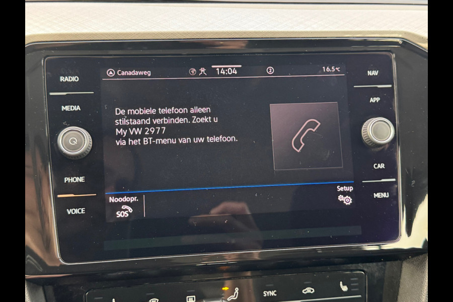 Volkswagen Passat Variant 1.4 TSI PHEV * Camera * Stoelverwarming * Lane-assistent *