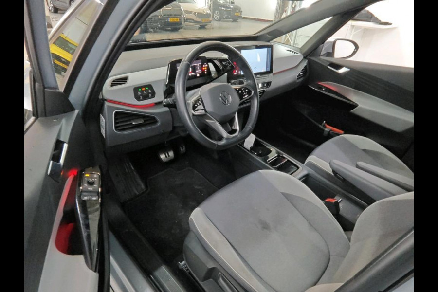 Volkswagen ID.3 Business 58 kWh NL-AUTO | CAMERA | NAVI | LMV