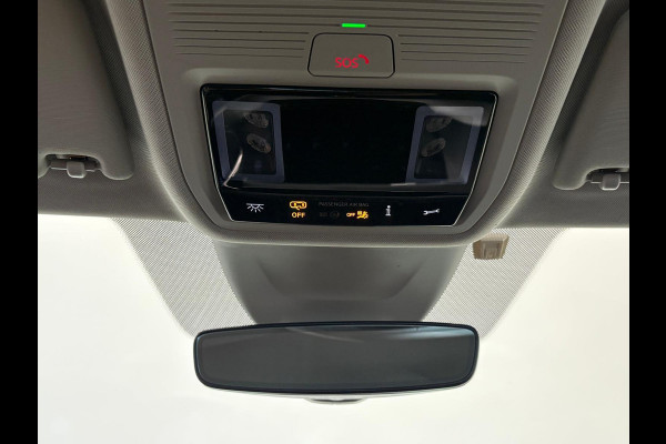 Škoda Octavia Combi 1.0 e-TSI Business Edition Navigatie Apple Carplay/Android Auto Parkeersensoren Adaptive Cruise Control Virtual Cockpit Full Led Climate Control Lichtmetalen velgen