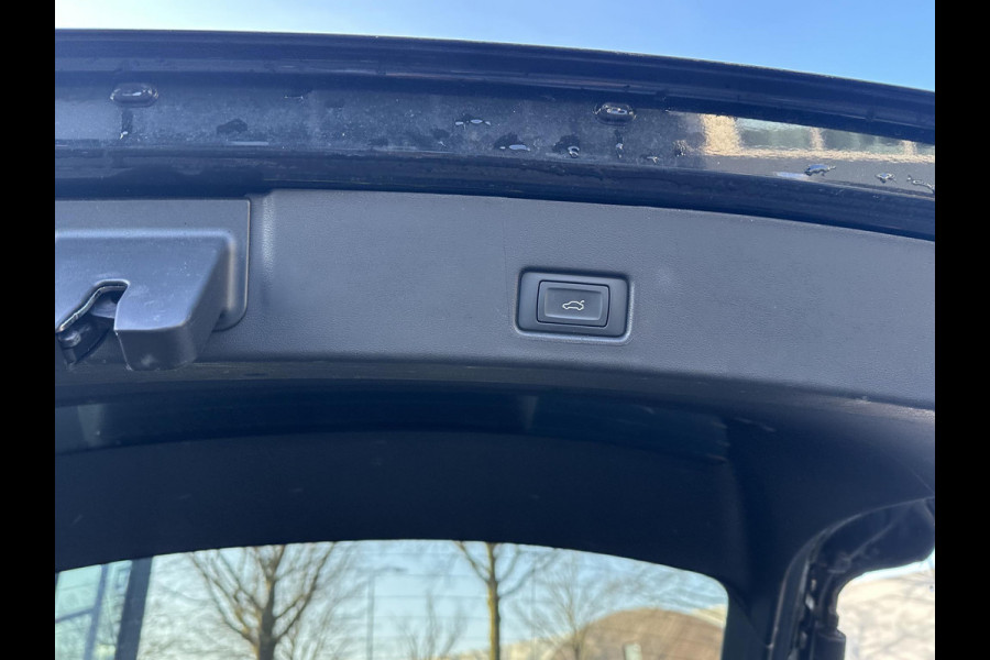 Audi Q4 Sportback e-tron 50 quattro S edition 77 kWh S-LINE BINNEN + BUITEN| SOH 93% | LEER |MATRIX LED| ADAPTIVE CRUISE CONTROL | ELEKTRISCHE ACHTERKLEP| CAMERA| 21 INCH!