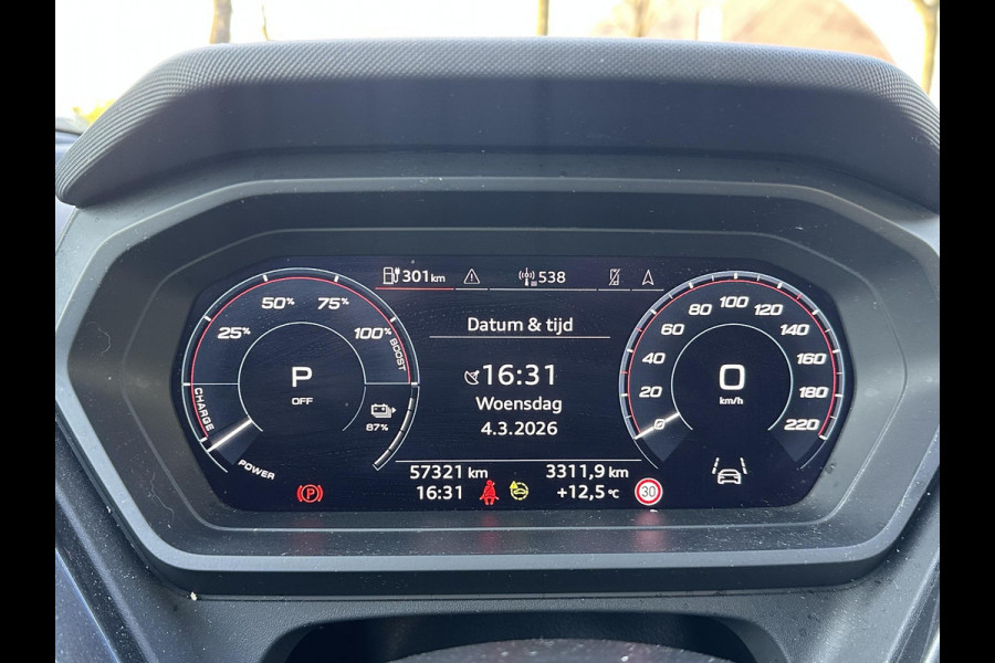 Audi Q4 Sportback e-tron 50 quattro S edition 77 kWh S-LINE BINNEN + BUITEN| SOH 93% | LEER |MATRIX LED| ADAPTIVE CRUISE CONTROL | ELEKTRISCHE ACHTERKLEP| CAMERA| 21 INCH!