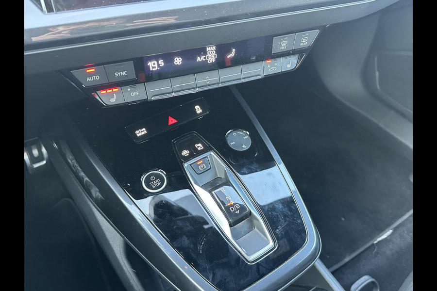Audi Q4 Sportback e-tron 50 quattro S edition 77 kWh S-LINE BINNEN + BUITEN| SOH 93% | LEER |MATRIX LED| ADAPTIVE CRUISE CONTROL | ELEKTRISCHE ACHTERKLEP| CAMERA| 21 INCH!