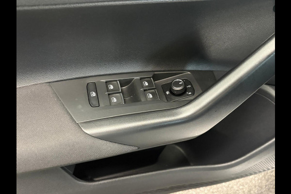 Volkswagen Polo 1.0 TSI 110pk DSG Highline | Navigatie | Apple Carplay/Android Auto | Parkeersensoren | Adaptive Cruise Control | Stoelverwarming | Getinte ramen | Climatronic