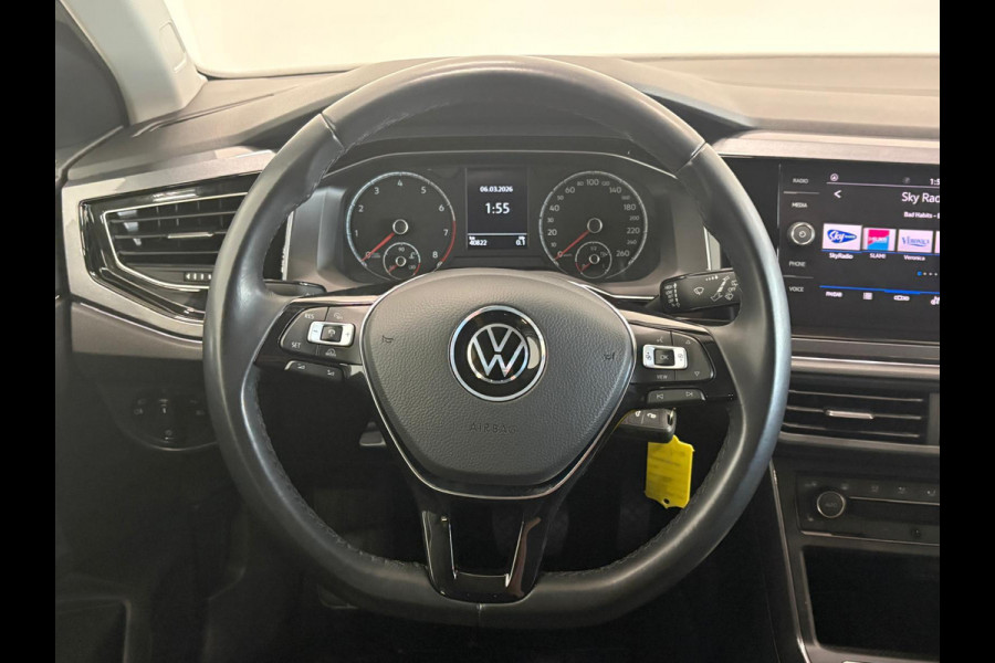 Volkswagen Polo 1.0 TSI 110pk DSG Highline | Navigatie | Apple Carplay/Android Auto | Parkeersensoren | Adaptive Cruise Control | Stoelverwarming | Getinte ramen | Climatronic