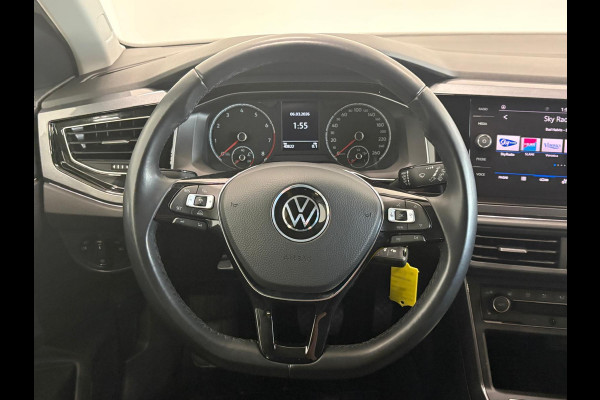 Volkswagen Polo 1.0 TSI 110pk DSG Highline | Navigatie | Apple Carplay/Android Auto | Parkeersensoren | Adaptive Cruise Control | Stoelverwarming | Getinte ramen | Climatronic
