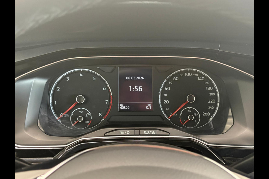 Volkswagen Polo 1.0 TSI 110pk DSG Highline | Navigatie | Apple Carplay/Android Auto | Parkeersensoren | Adaptive Cruise Control | Stoelverwarming | Getinte ramen | Climatronic