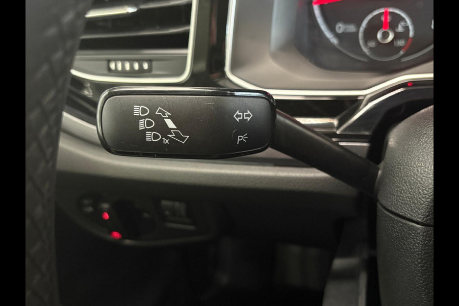 Volkswagen Polo 1.0 TSI 110pk DSG Highline | Navigatie | Apple Carplay/Android Auto | Parkeersensoren | Adaptive Cruise Control | Stoelverwarming | Getinte ramen | Climatronic