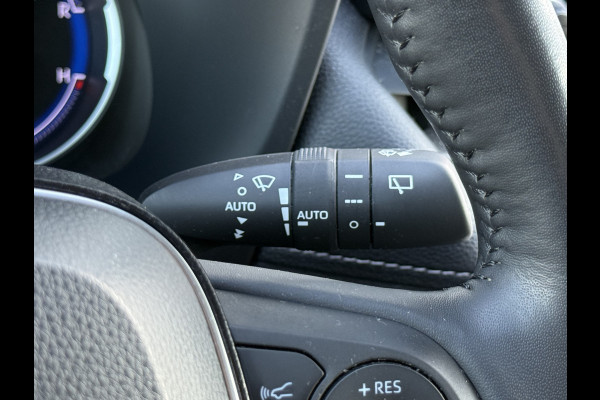 Toyota RAV4 2.5 Hybrid Team D | CarPlay | Navi | Camera | ACC | LED | keyless