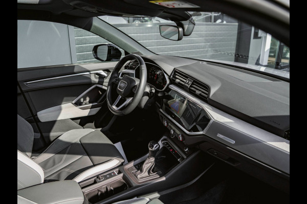 Audi Q3 Sportback 35 TFSI S Edition Panoramdak|Trekhaak|Leder|Stoelverwarming|Camera