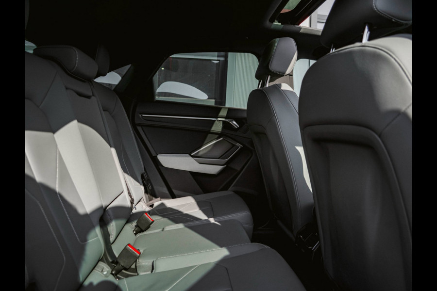 Audi Q3 Sportback 35 TFSI S Edition Panoramdak|Trekhaak|Leder|Stoelverwarming|Camera