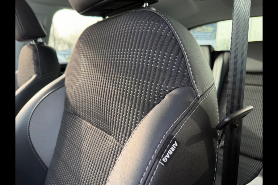 Peugeot 2008 1.2 PureTech Allure, NAP, 1e eigenaar