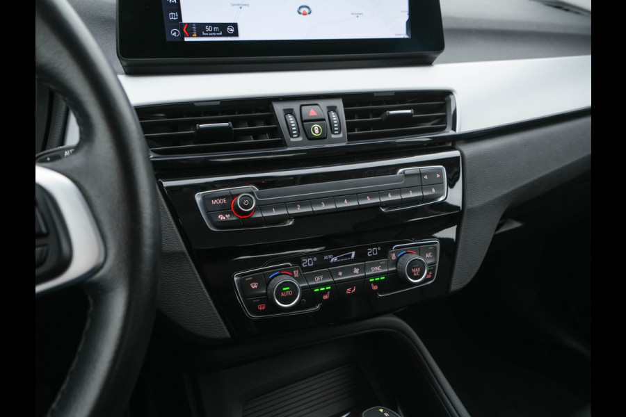 BMW X1 xDrive25e eDrive Edition ( Plug-In ) (INCL-BTW) *LEATHER | FULL-LED | HARMAN/KARDON | CAMERA | HEATED-COMFORTSEATS | NAVI-FULLMAP | ECC | KEYLESS |  PDC | CRUISE | DAB | TOWBAR | HEAD-UP | 17''ALU*