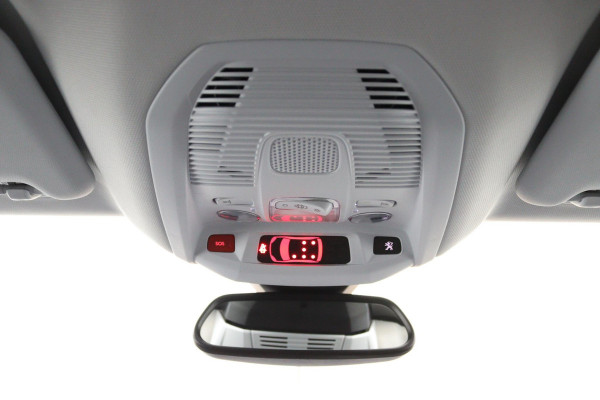 Peugeot 5008 1.2*130PK*ECC*CRUISE*NAVI*HAAK*CAM*7PERS.*