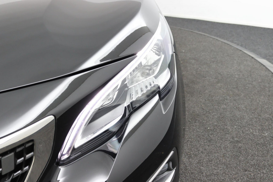 Peugeot 5008 1.2*130PK*ECC*CRUISE*NAVI*HAAK*CAM*7PERS.*
