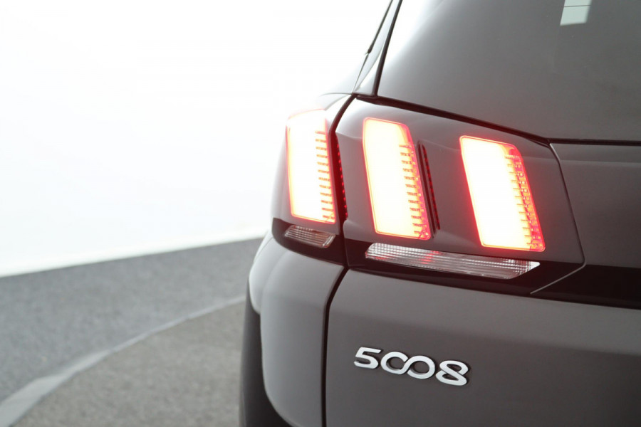 Peugeot 5008 1.2*130PK*ECC*CRUISE*NAVI*HAAK*CAM*7PERS.*