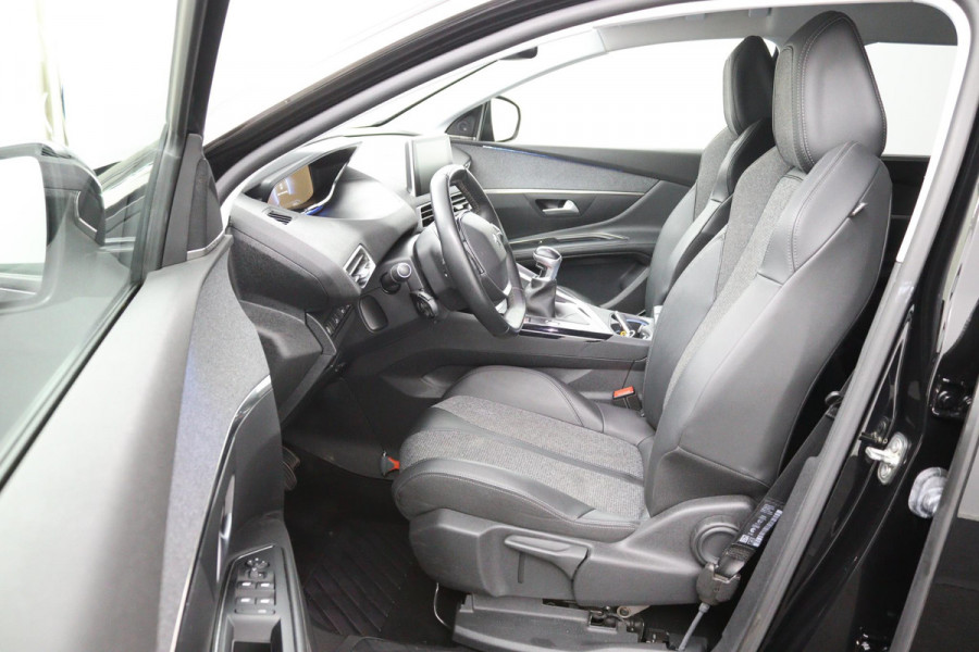 Peugeot 5008 1.2*130PK*ECC*CRUISE*NAVI*HAAK*CAM*7PERS.*