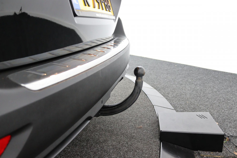 Peugeot 5008 1.2*130PK*ECC*CRUISE*NAVI*HAAK*CAM*7PERS.*