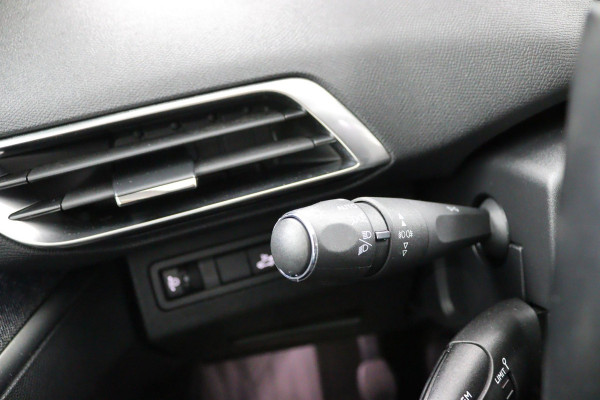 Peugeot 5008 1.2*130PK*ECC*CRUISE*NAVI*HAAK*CAM*7PERS.*