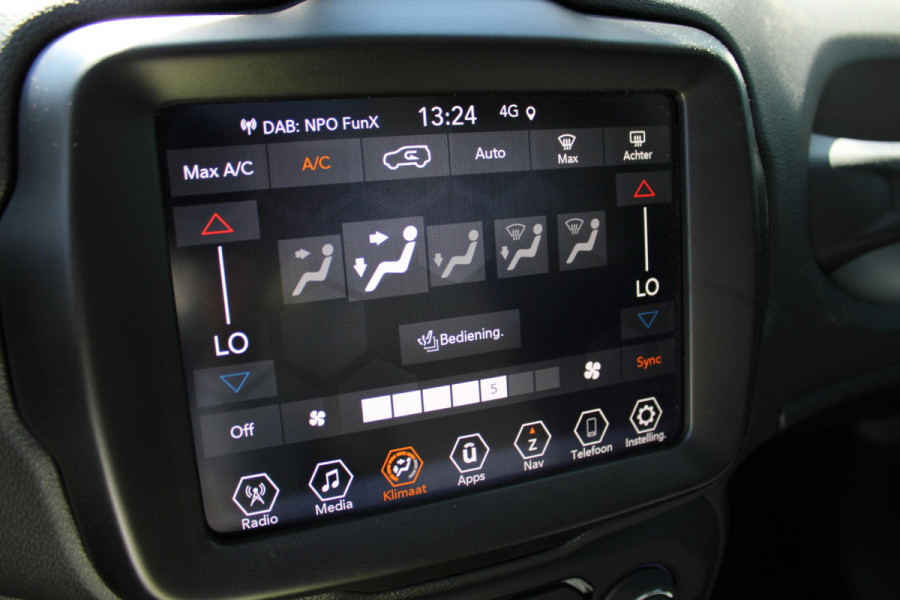 Jeep Renegade 4xe 190 Plug-in Hybrid S | Panoramadak | Leder | Led | Camera | Parkeer assistent